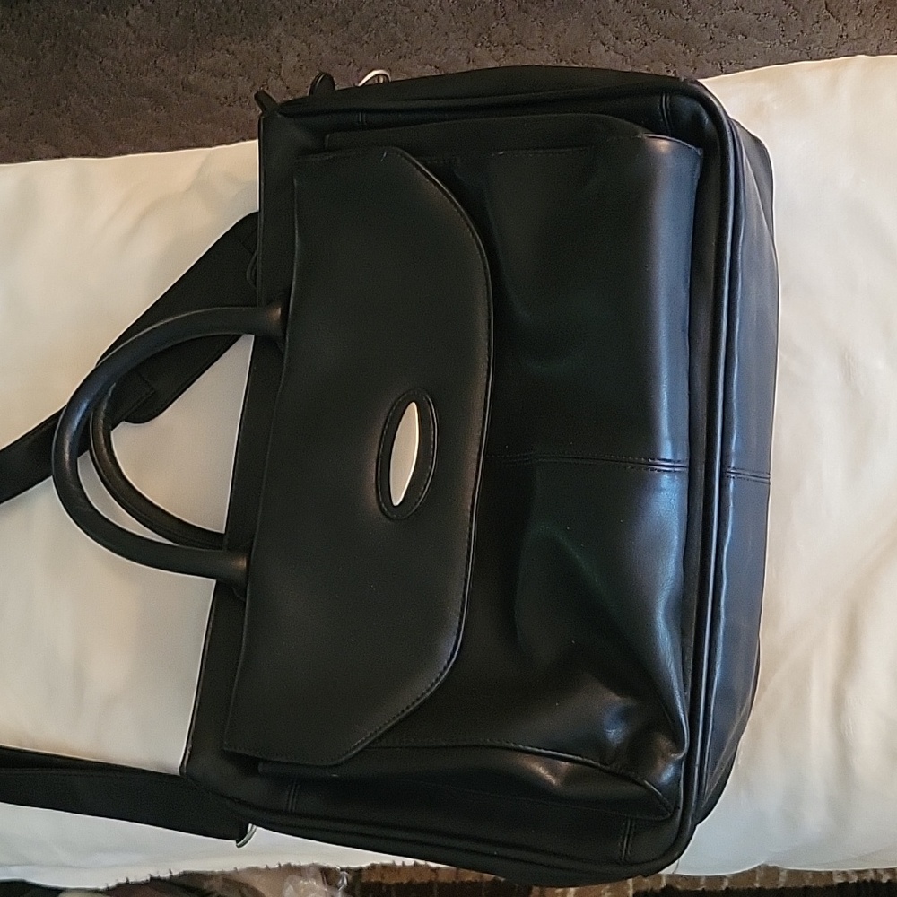 Beautiful Large Multi Compartment Computer And Br… - image 1